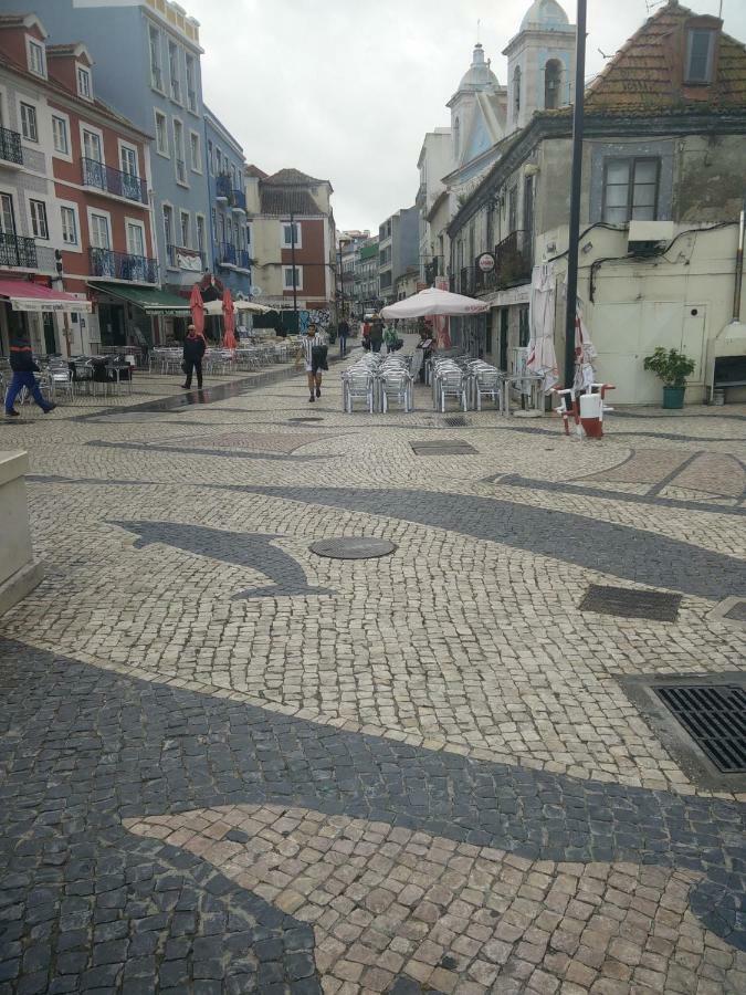 Margem Do Rio Tejo, Pe De Lisboa,Cacilhas Almada Appartement Buitenkant foto